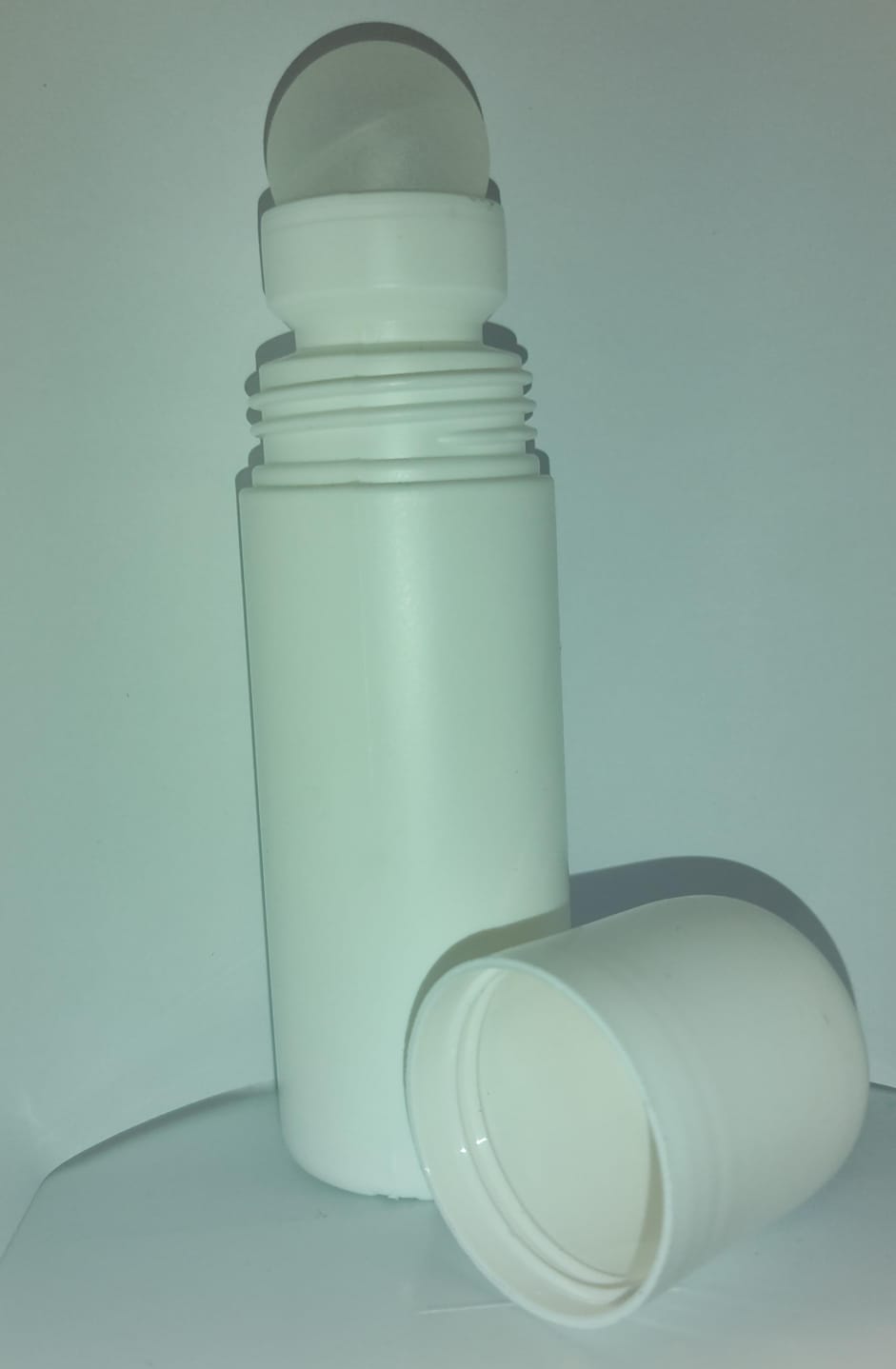 Roll On Bottle 80ml (White)